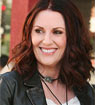 Megan Mullally em In the Motherhood