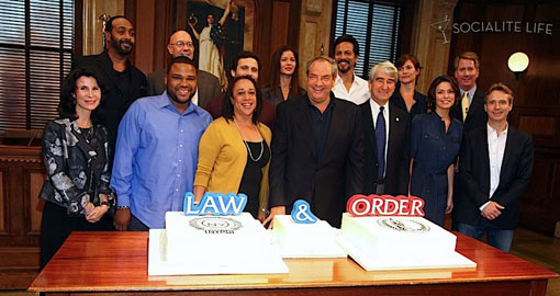 Foto do elenco e ex-membros de Law & Order