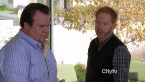 Modern Family - Caught in the Act