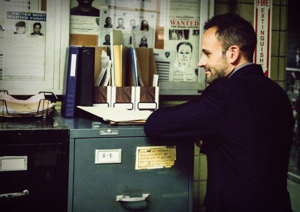 Elementary 2X04 03