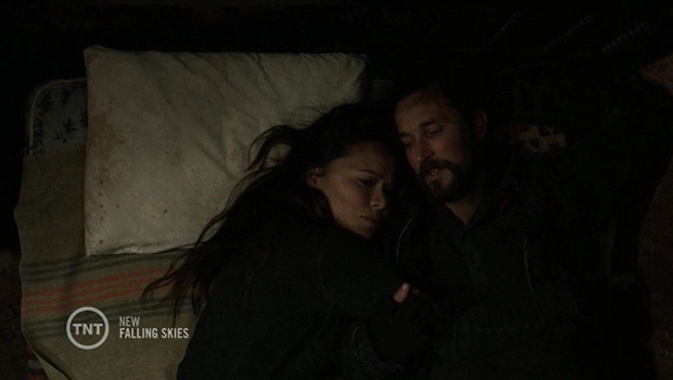 Falling Skies 4x10 Anne e Tom