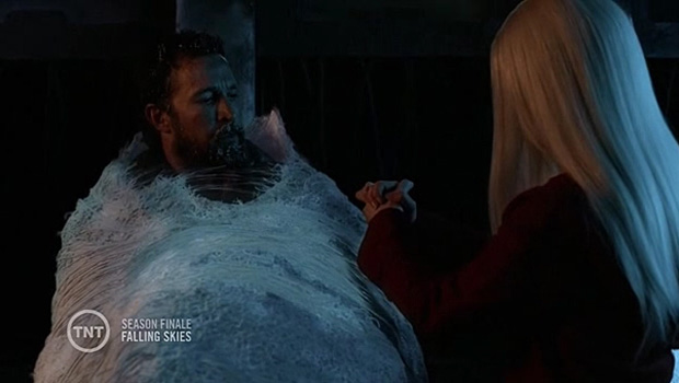 Falling Skies 4x11 Tom e Lexi Casulo